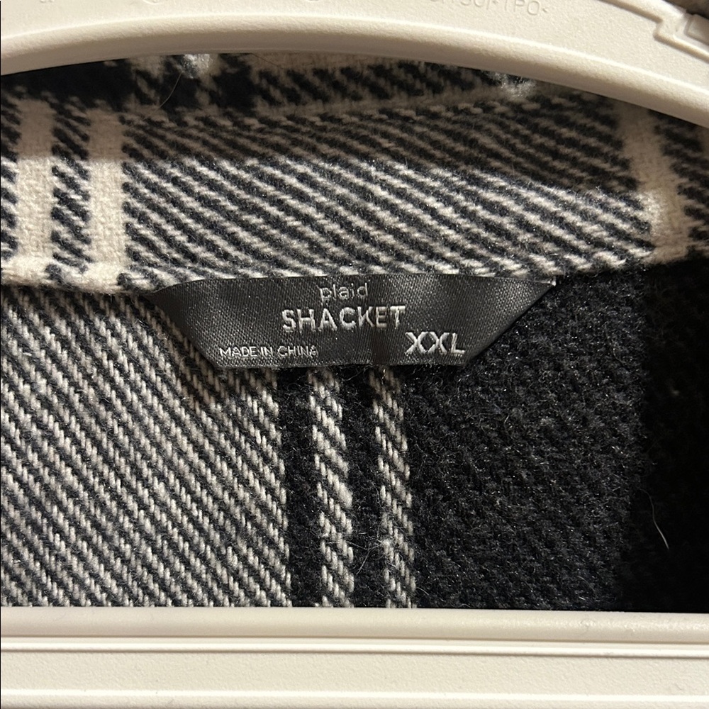 Plaid Shacket - Women’s 2XL - Picture 2 of 5